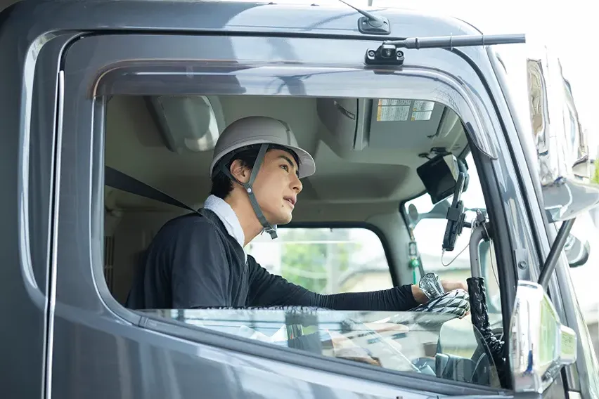 現場に車が足りない