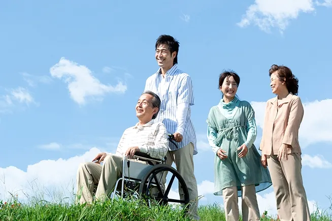 家族旅行のイメージ画像